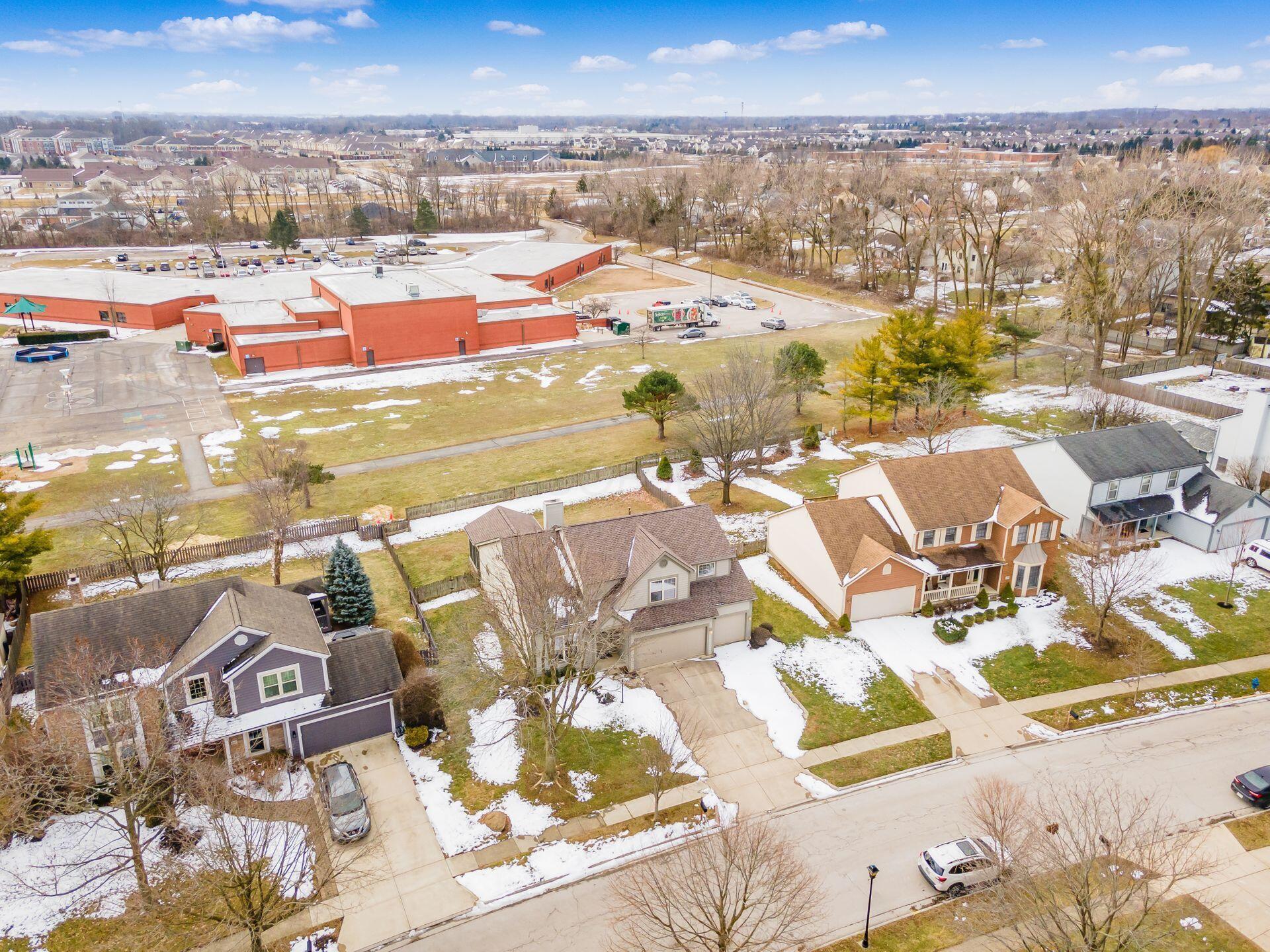 4477 Huntwicke Drive, Hilliard, Ohio image 50