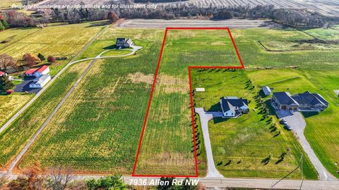 Photo of 7936 Allen Road NW, Canal Winchester, OH 43110 (MLS # 225044131)