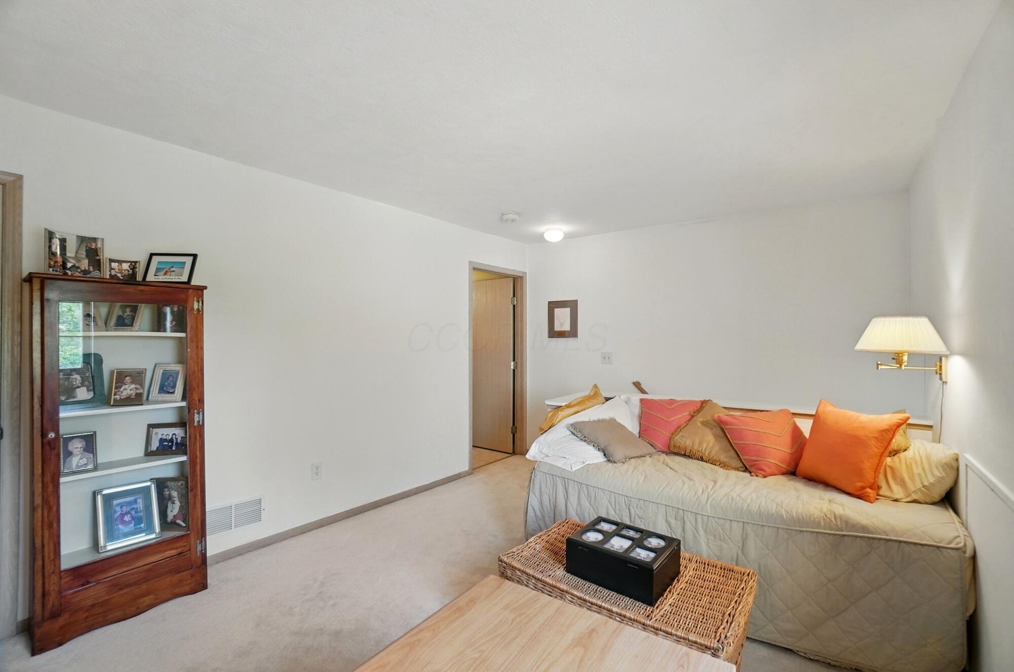 2675 Pine Marsh Drive, Grove City, Ohio image 34