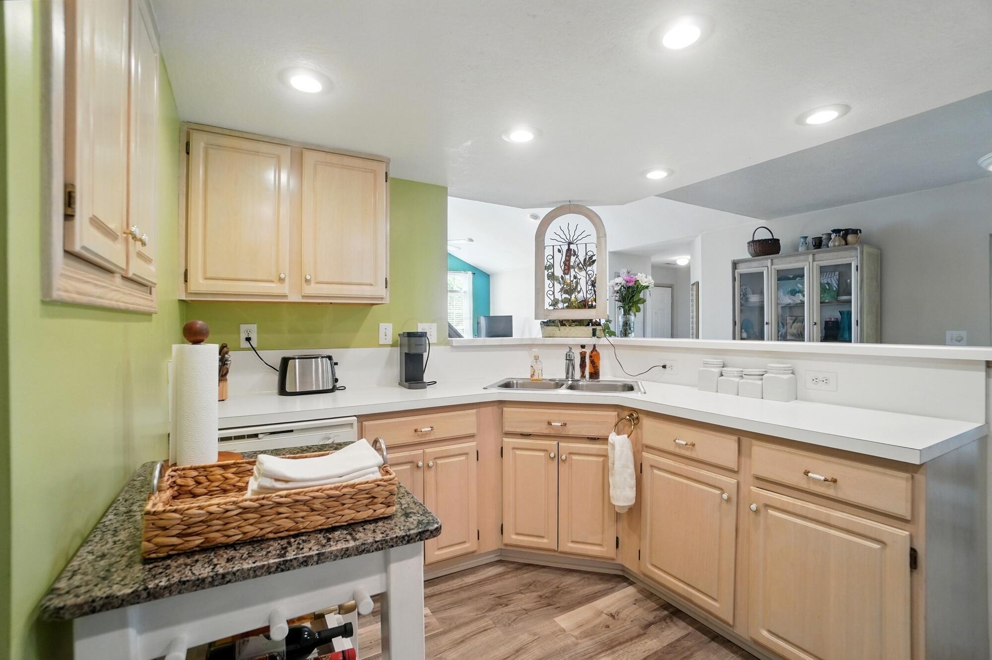 2675 Pine Marsh Drive, Grove City, Ohio image 12