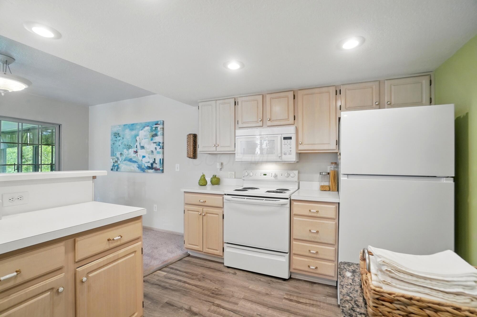 2675 Pine Marsh Drive, Grove City, Ohio image 14