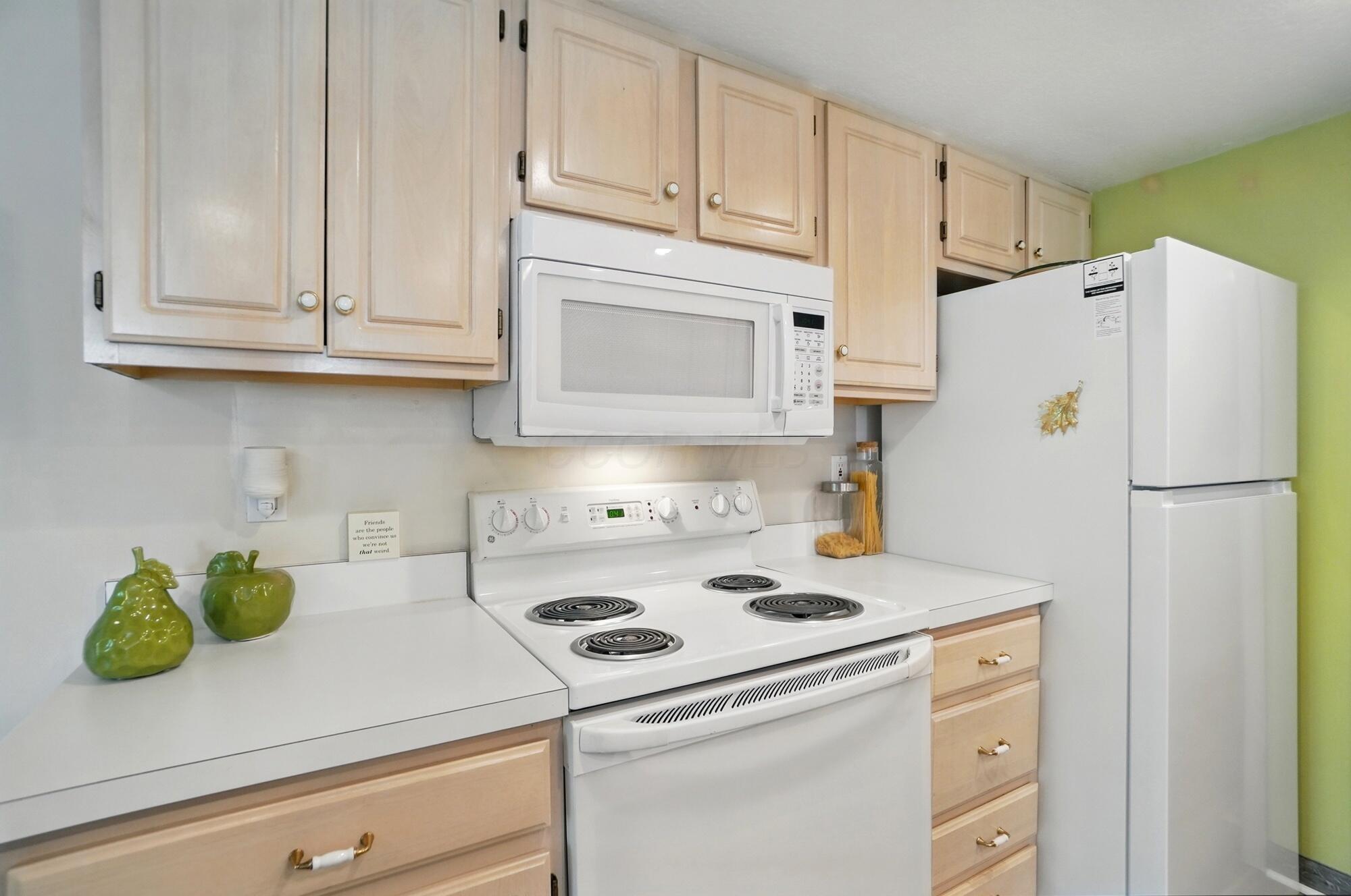 2675 Pine Marsh Drive, Grove City, Ohio image 15