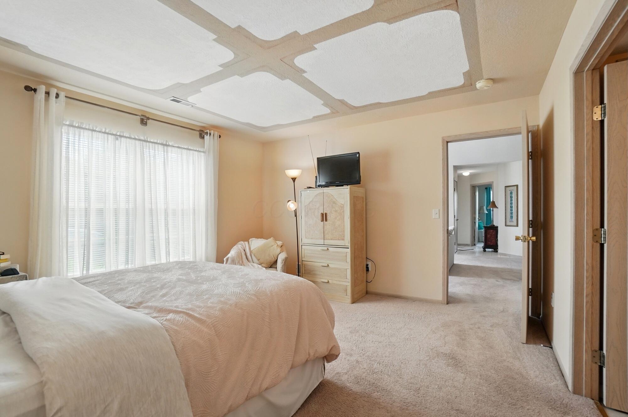 2675 Pine Marsh Drive, Grove City, Ohio image 21