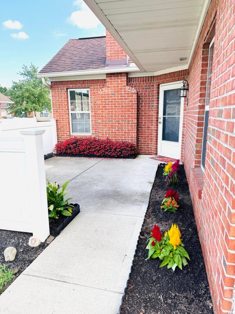 Condo For Sale - 4666 Wenham Park #28<br/> Columbus, OH 43230