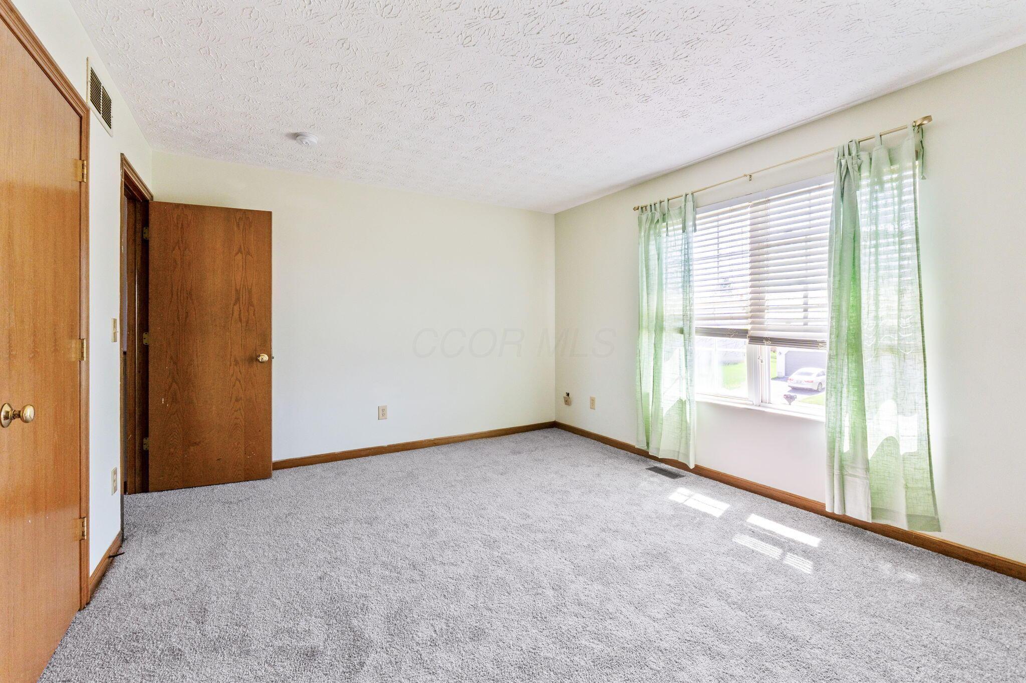 1451 Carmel Drive, Marysville, Ohio image 35
