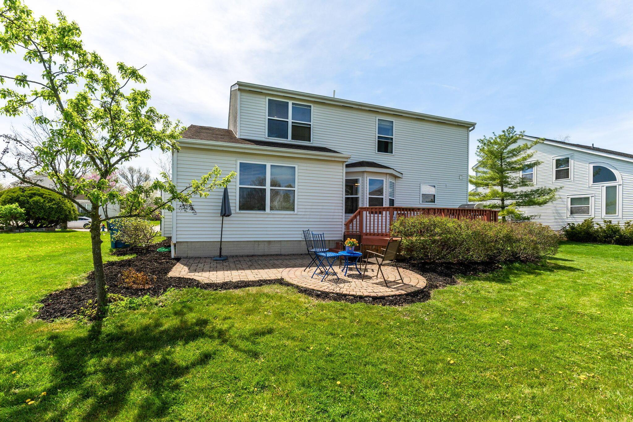 1451 Carmel Drive, Marysville, Ohio image 3