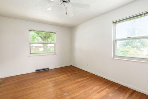 Tiny photo for 5166 Southern Grove Drive, Grove City, OH 43123 (MLS # 226004426)