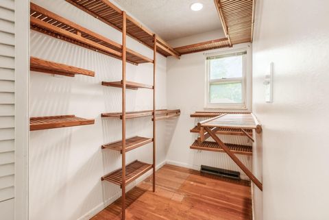 Tiny photo for 5166 Southern Grove Drive, Grove City, OH 43123 (MLS # 226004426)