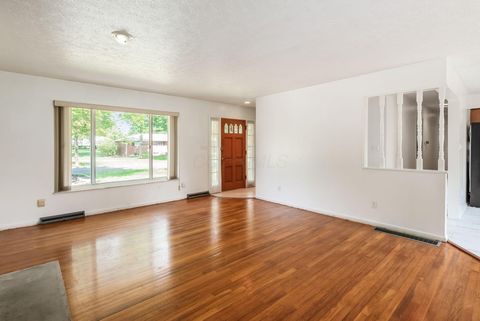 Tiny photo for 5166 Southern Grove Drive, Grove City, OH 43123 (MLS # 226004426)