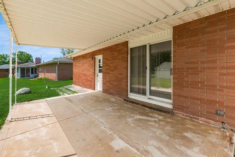 Tiny photo for 5166 Southern Grove Drive, Grove City, OH 43123 (MLS # 226004426)