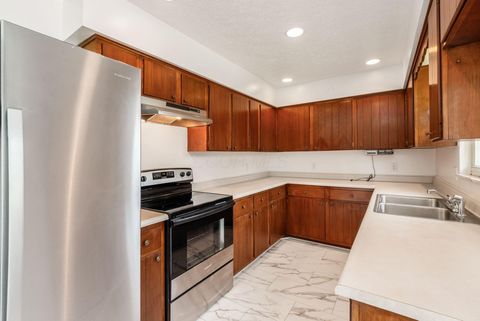 Tiny photo for 5166 Southern Grove Drive, Grove City, OH 43123 (MLS # 226004426)