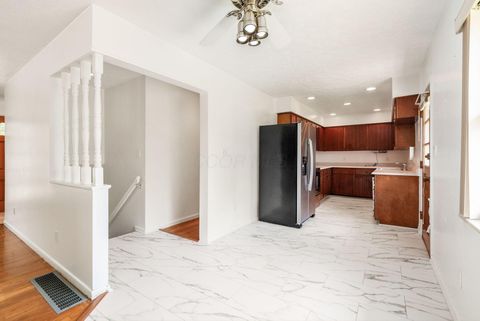 Tiny photo for 5166 Southern Grove Drive, Grove City, OH 43123 (MLS # 226004426)