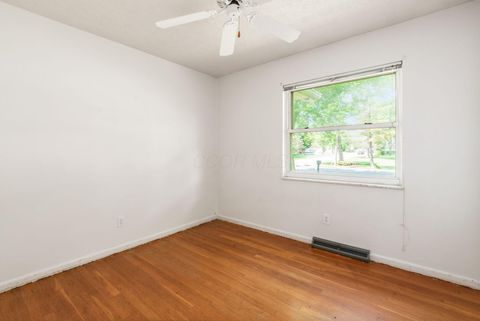 Tiny photo for 5166 Southern Grove Drive, Grove City, OH 43123 (MLS # 226004426)