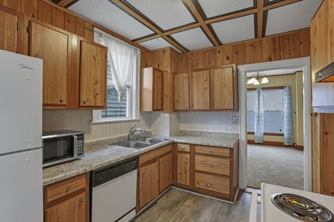 Tiny photo for 711 N High Street, Lancaster, OH 43130 (MLS # 225039702)