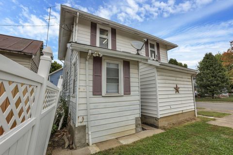 Tiny photo for 711 N High Street, Lancaster, OH 43130 (MLS # 225039702)