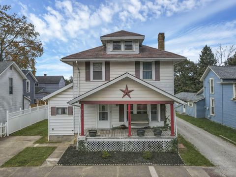 Tiny photo for 711 N High Street, Lancaster, OH 43130 (MLS # 225039702)