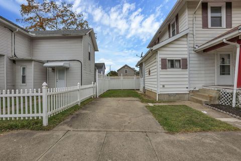 Tiny photo for 711 N High Street, Lancaster, OH 43130 (MLS # 225039702)