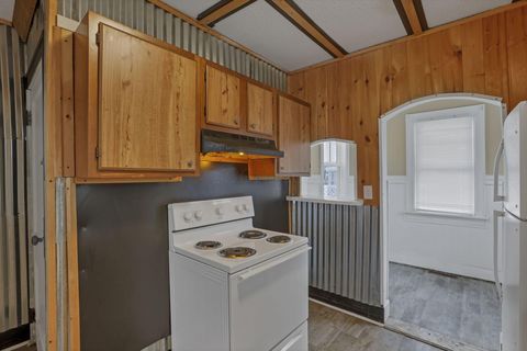 Tiny photo for 711 N High Street, Lancaster, OH 43130 (MLS # 225039702)