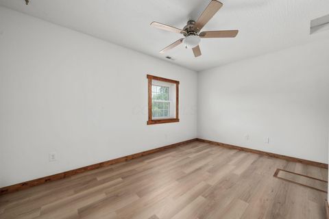 Tiny photo for 2621 Larimore Road, Mount Vernon, OH 43050 (MLS # 226027380)