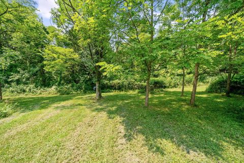 Tiny photo for 2621 Larimore Road, Mount Vernon, OH 43050 (MLS # 226027380)