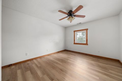 Tiny photo for 2621 Larimore Road, Mount Vernon, OH 43050 (MLS # 226027380)