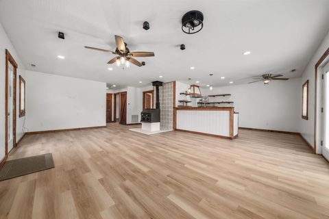 Tiny photo for 2621 Larimore Road, Mount Vernon, OH 43050 (MLS # 226027380)