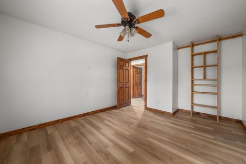 Tiny photo for 2621 Larimore Road, Mount Vernon, OH 43050 (MLS # 226027380)