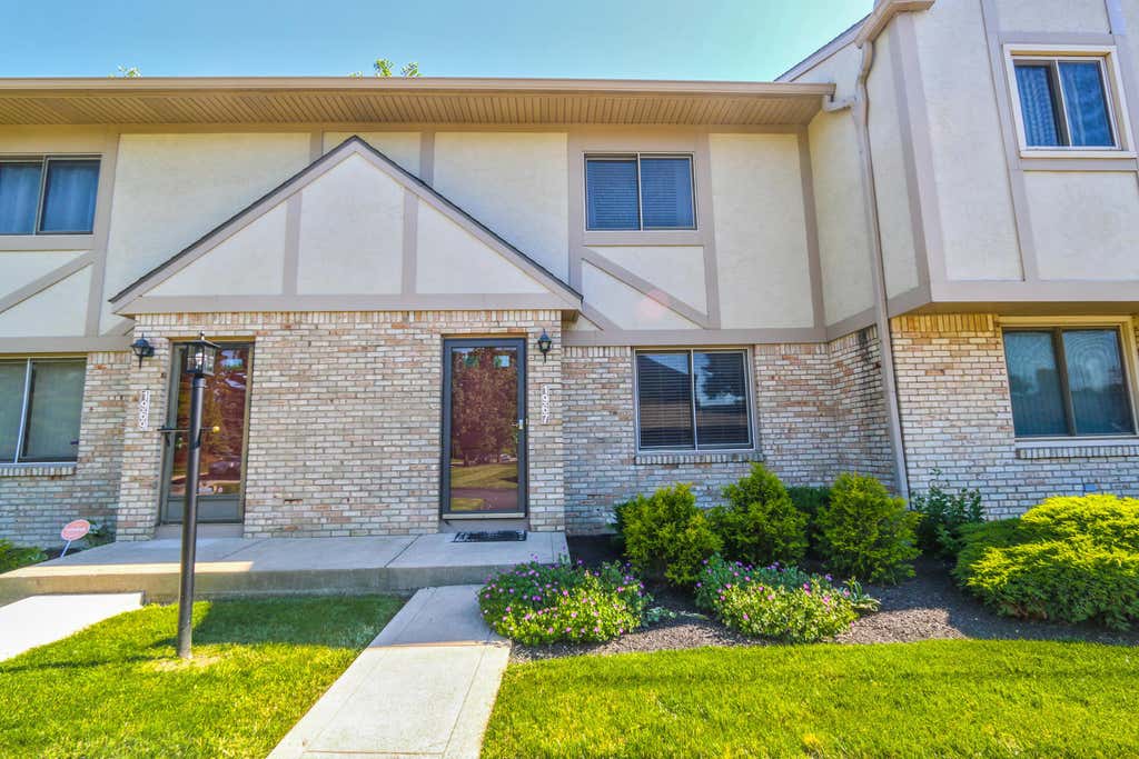 Photo of 1967 Noble Run Way 8 #8, Columbus, OH 43229 (MLS # 226020813)