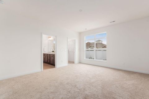 Tiny photo for 5176 Clarewood Lane, Dublin, OH 43016 (MLS # 226001986)