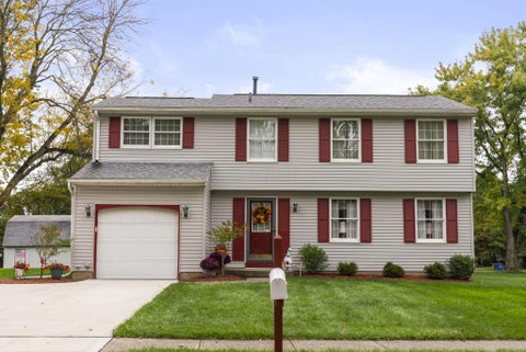 Photo of 8025 Bunyan Drive, Reynoldsburg, OH 43068 (MLS # 226039703)