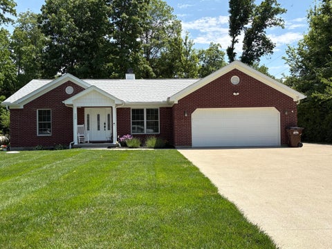 Photo of 938 Shoshone Trail, Jamestown, OH 45335 (MLS # 226020615)
