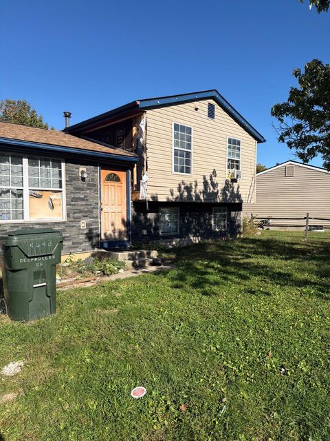 Photo of 4848 Deephollow Drive, Columbus, OH 43228 (MLS # 225040650) Photo of 4848 Deephollow Drive, Columbus, OH 43228 (MLS # 225040650)