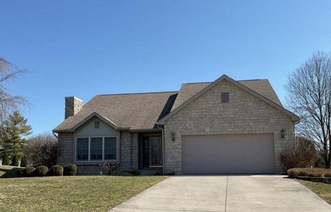 Photo of 808 Whetstone Court, Bellefontaine, OH 43311 (MLS # 225045232)