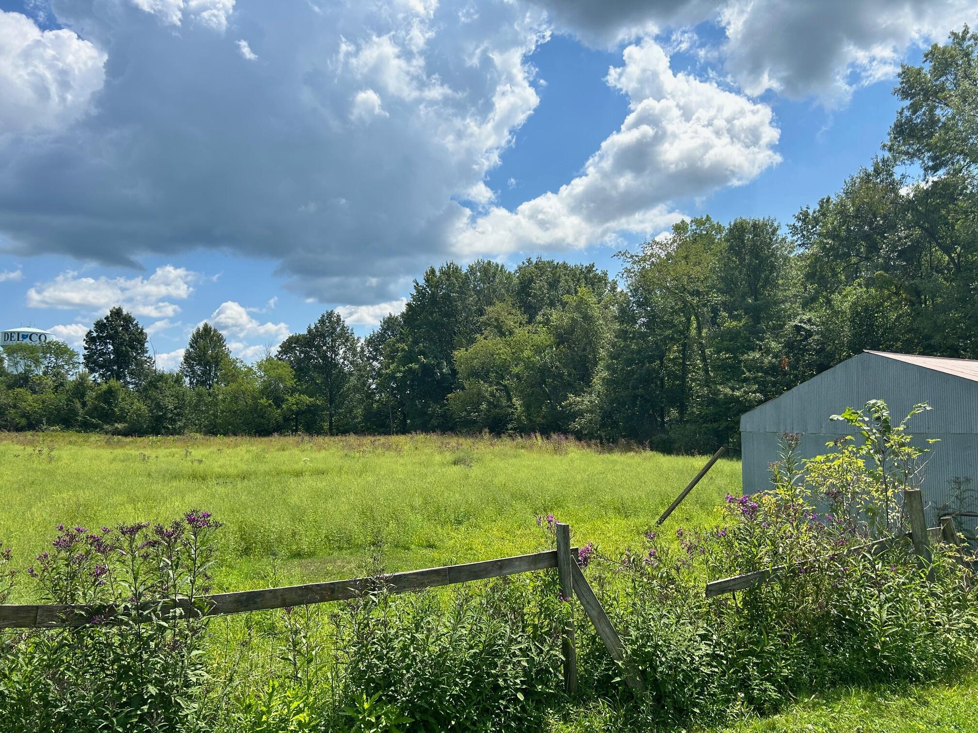 Photo 8 of 10 of 4720 Condit Road house