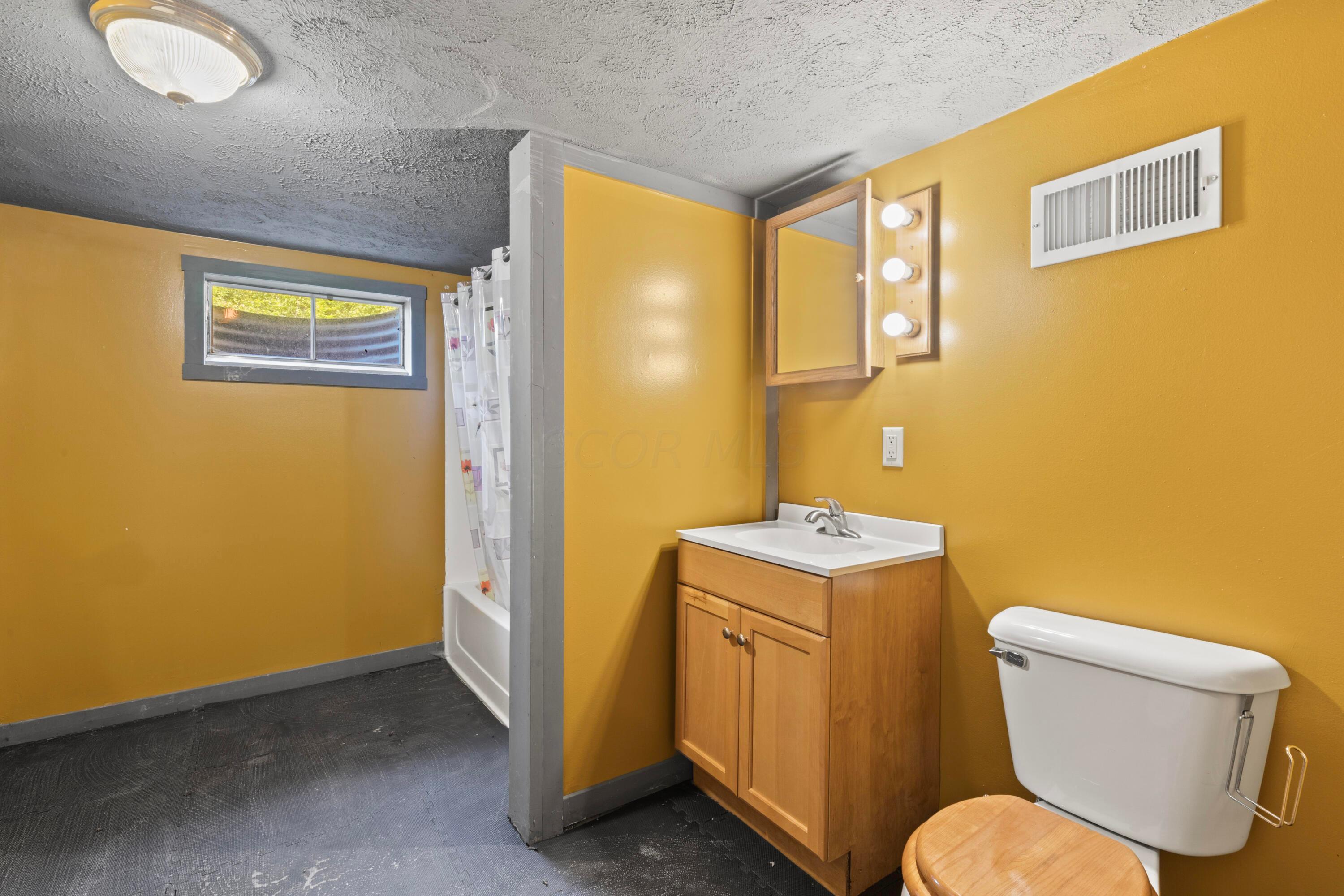 23350 Oh-180, Rockbridge, Ohio image 29