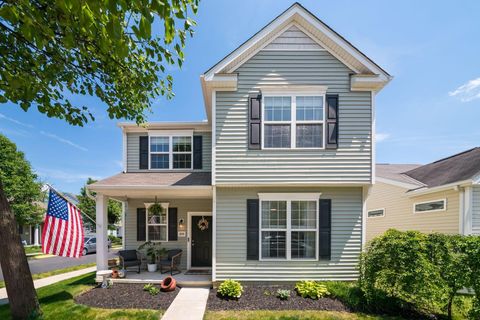 Photo of 2496 Snowtip Lane, Grove City, OH 43123 (MLS # 226018016)