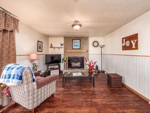 Tiny photo for 3267 Castleton Street, Grove City, OH 43123 (MLS # 226002794)