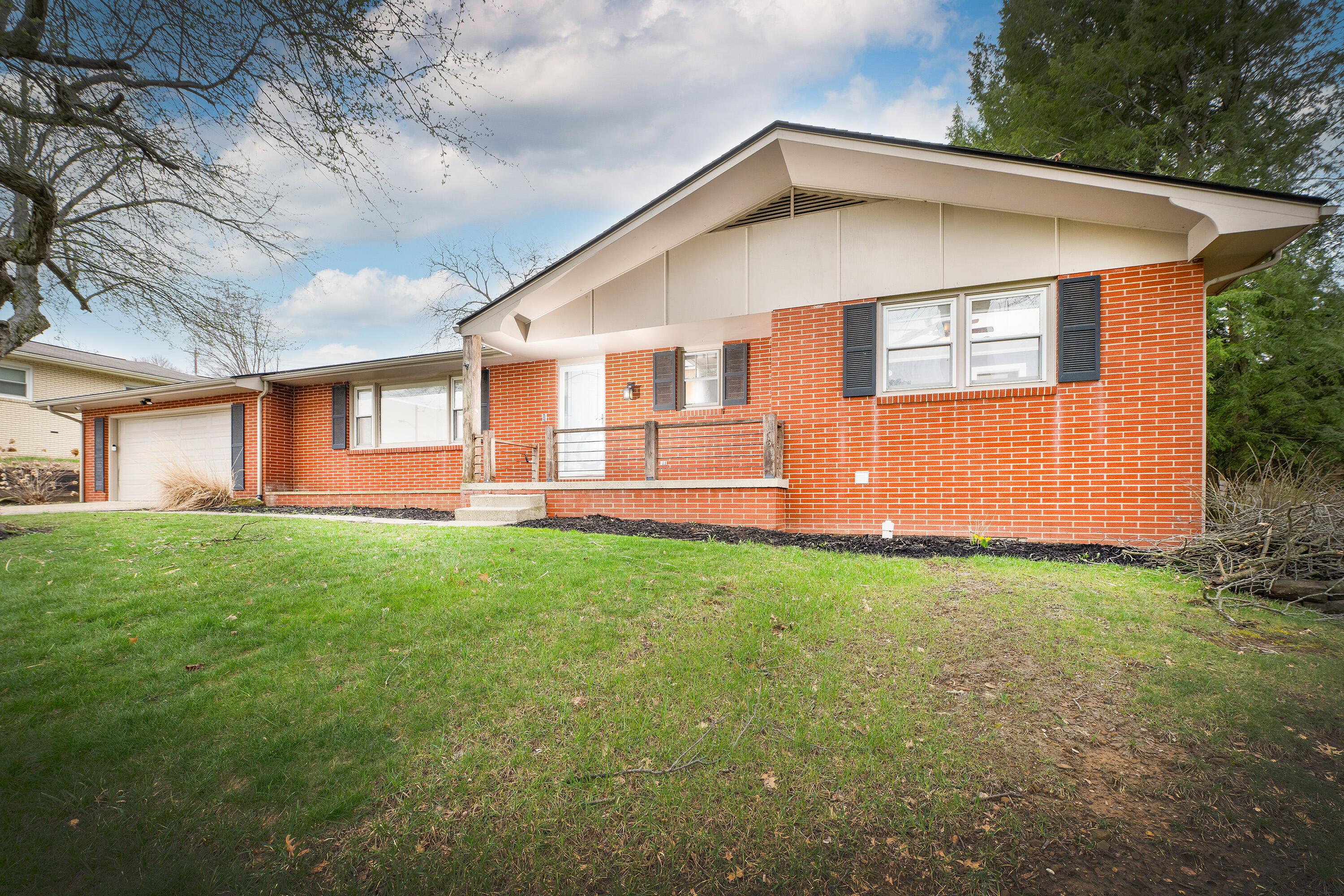 304 Teryl Drive, Mount Vernon, Ohio image 1
