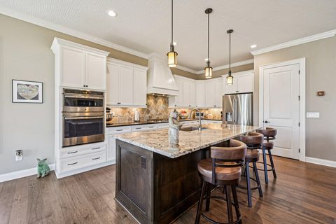 Tiny photo for 6677 Via Florenza Drive, Galena, OH 43021 (MLS # 226006131)