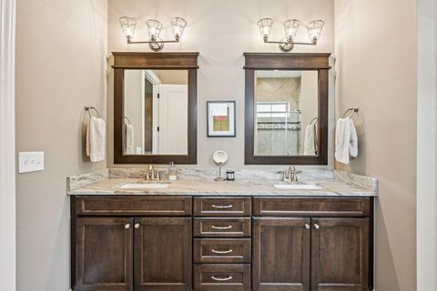 Tiny photo for 6677 Via Florenza Drive, Galena, OH 43021 (MLS # 226006131)