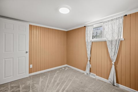 Tiny photo for 601 E 8th Street, Ashland, OH 44805 (MLS # 225045433)