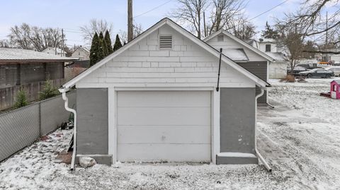 Tiny photo for 601 E 8th Street, Ashland, OH 44805 (MLS # 225045433)
