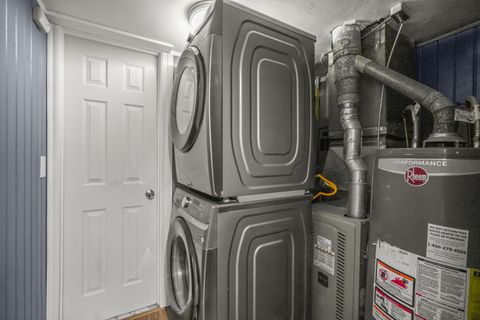 Tiny photo for 601 E 8th Street, Ashland, OH 44805 (MLS # 225045433)