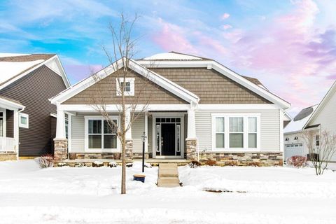 Photo of 224 Honeywood Drive N, Galena, OH 43021 (MLS # 226002738)