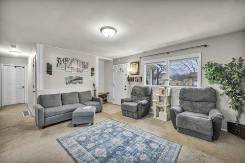 Tiny photo for 123 Deerfield Place, Delaware, OH 43015 (MLS # 226000547)