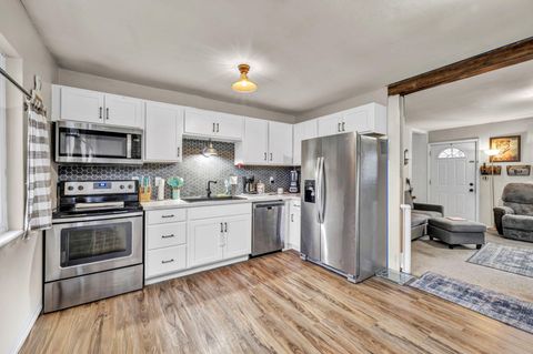 Tiny photo for 123 Deerfield Place, Delaware, OH 43015 (MLS # 226000547)