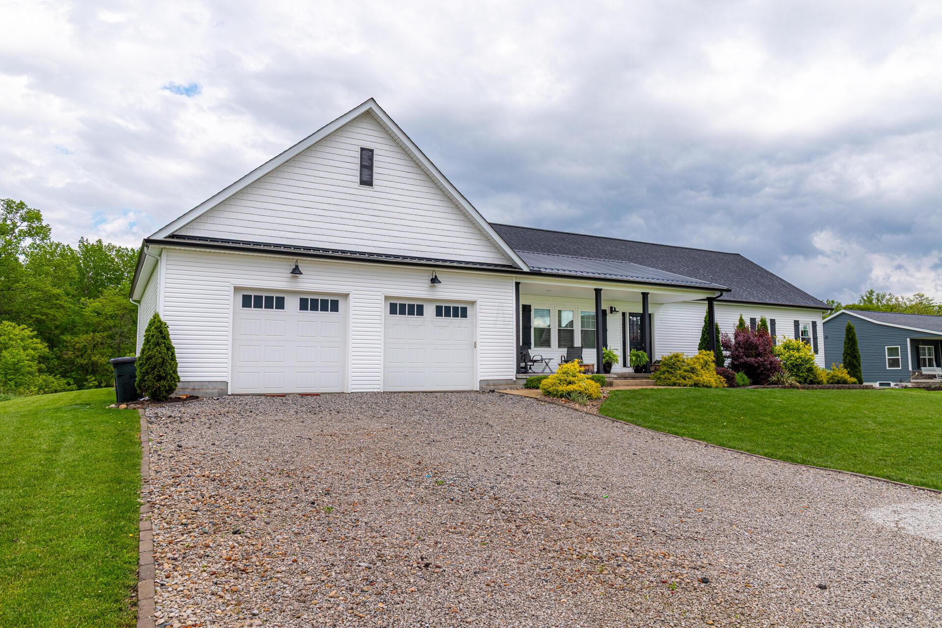 471 Quaker Trace, Marengo, Ohio image 3