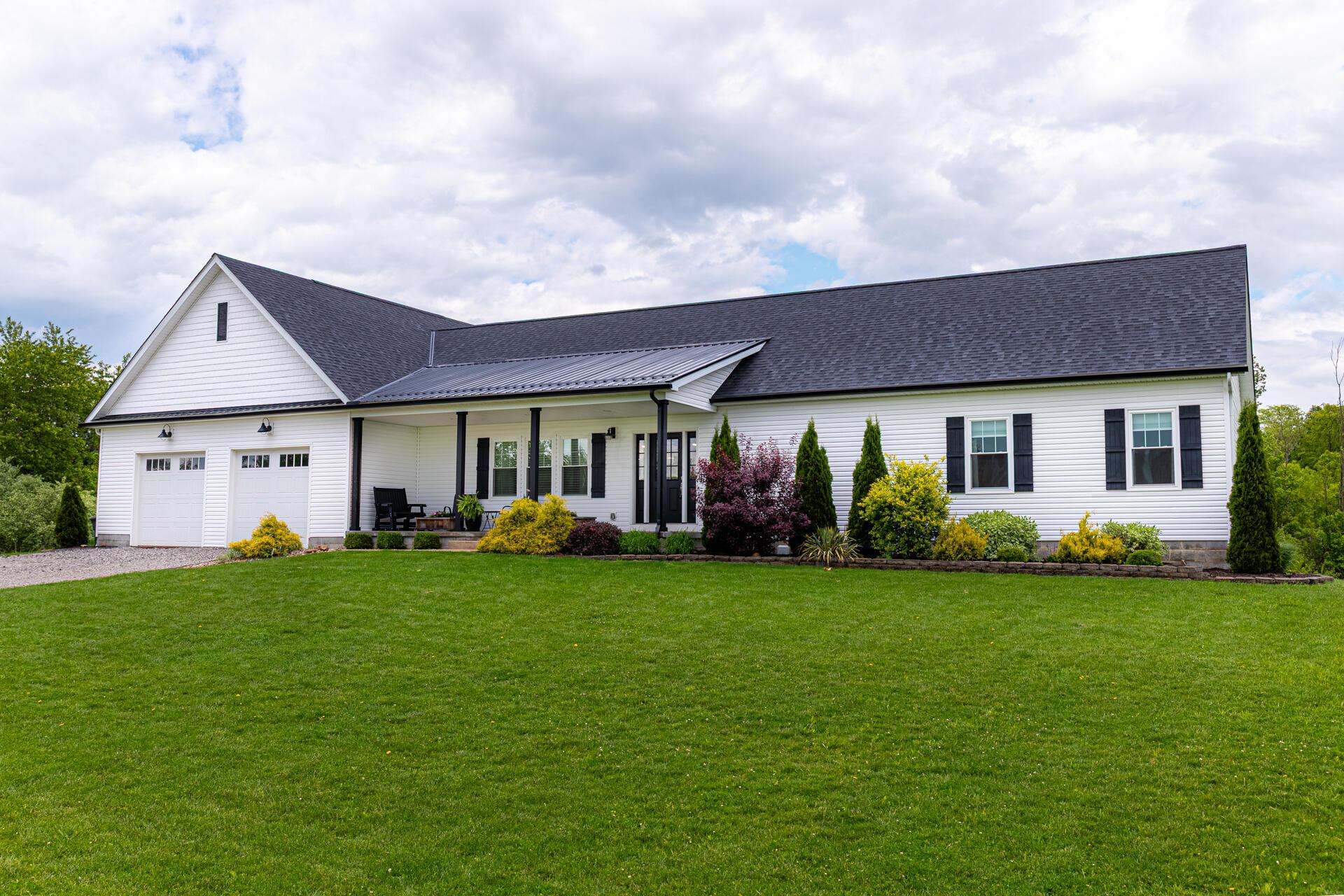 471 Quaker Trace, Marengo, Ohio image 2