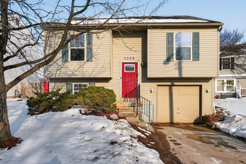 Photo of 3308 Culloden Court, Reynoldsburg, OH 43068 (MLS # 226004220)
