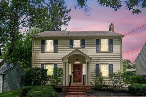 Tiny photo for 1107 Oak Street Extension, Mount Vernon, OH 43050 (MLS # 226000166)